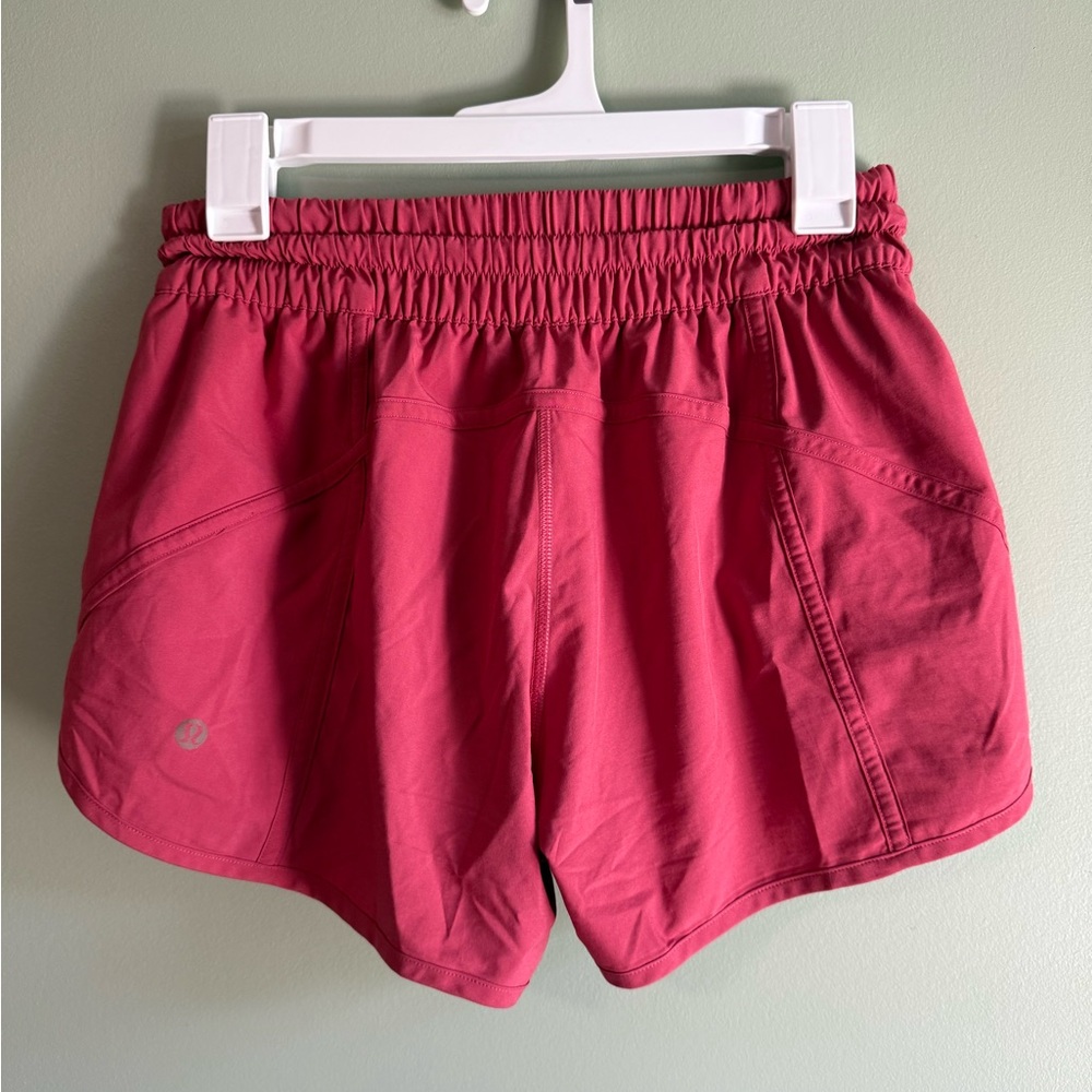Lululemon Hotty Hot LR Short 4" Lined in Pink - Picture 3 of 5